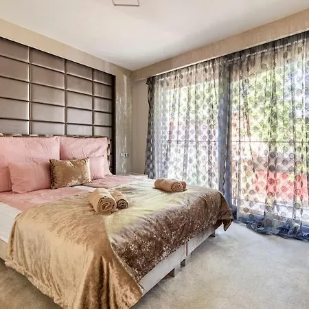 Villa Oasis Of Green Streamside Relaxation *