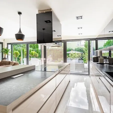 Villa Oasis Of Green Streamside Relaxation Budapest
